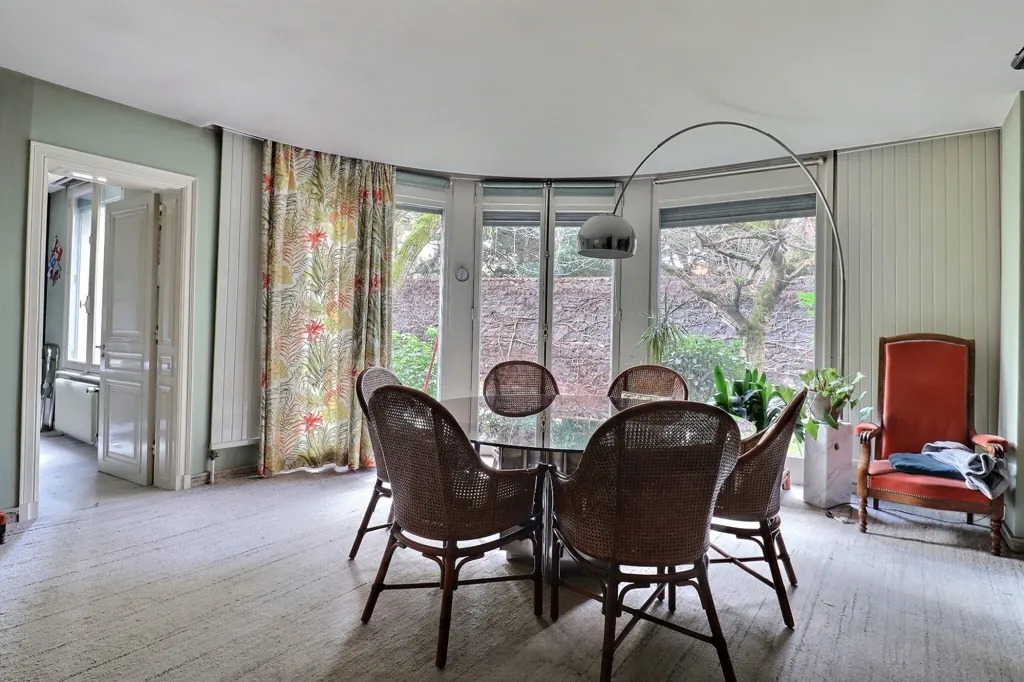 Dining Room - Duplex Apartment with Private Garden in Chamalières