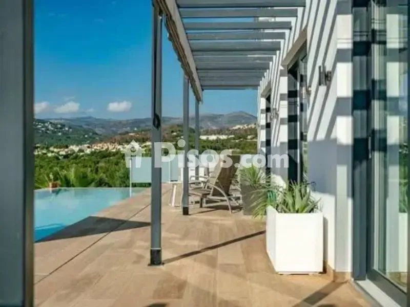 Piscine - Modern Villa with Panoramic Views in Calpe