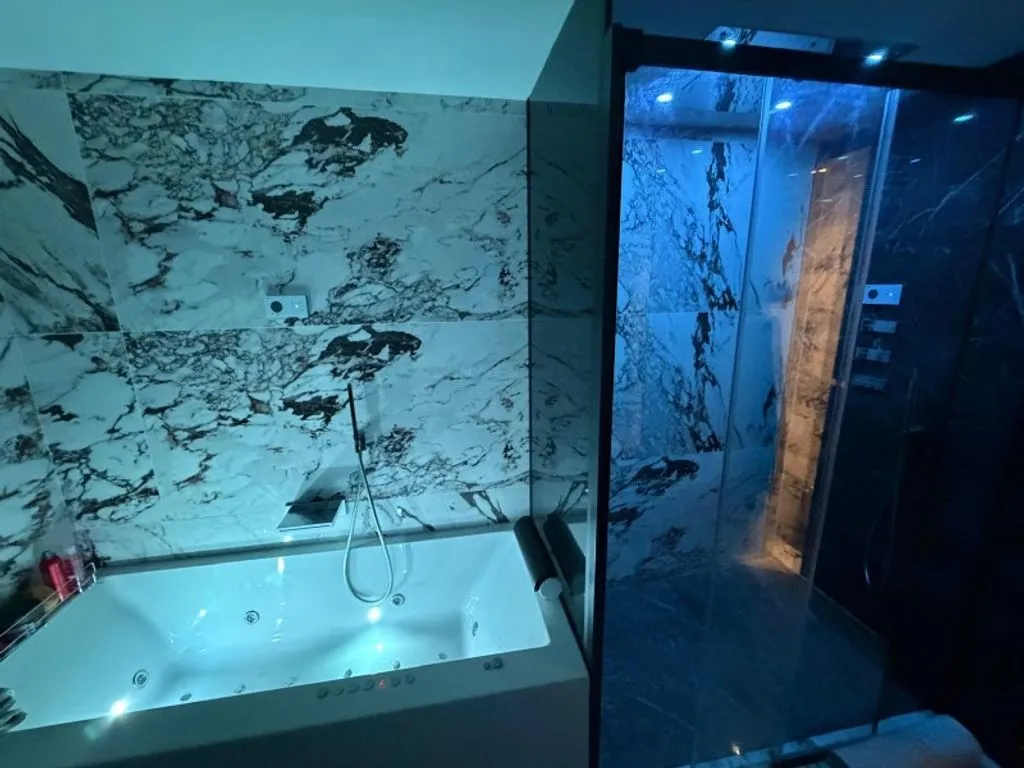 Bagni - Luxury Apartment with Ascender in Gijón Centre
