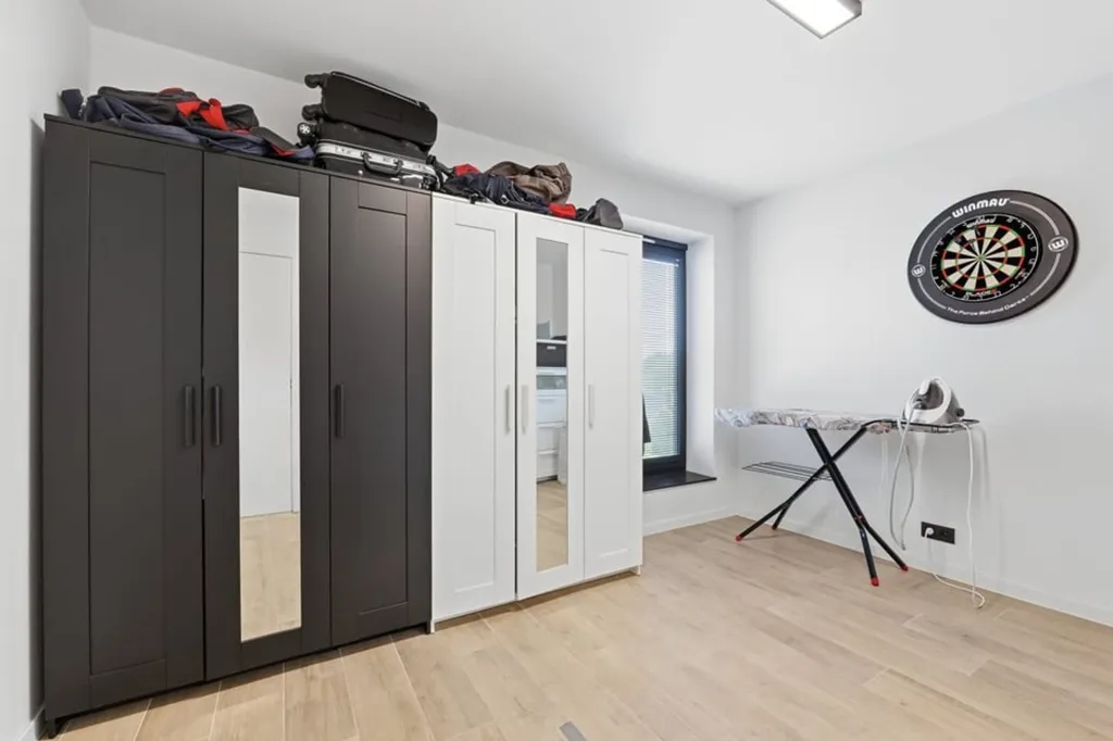 closet_dressing