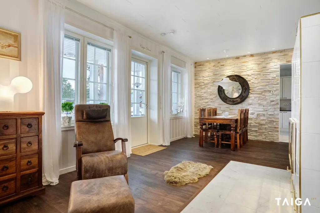 Elutuba - Modern Detached House with Jacuzzi in Rovaniemi