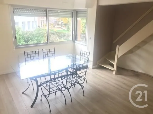 Söögituba - Duplex Flat with Balcony in Étampes
