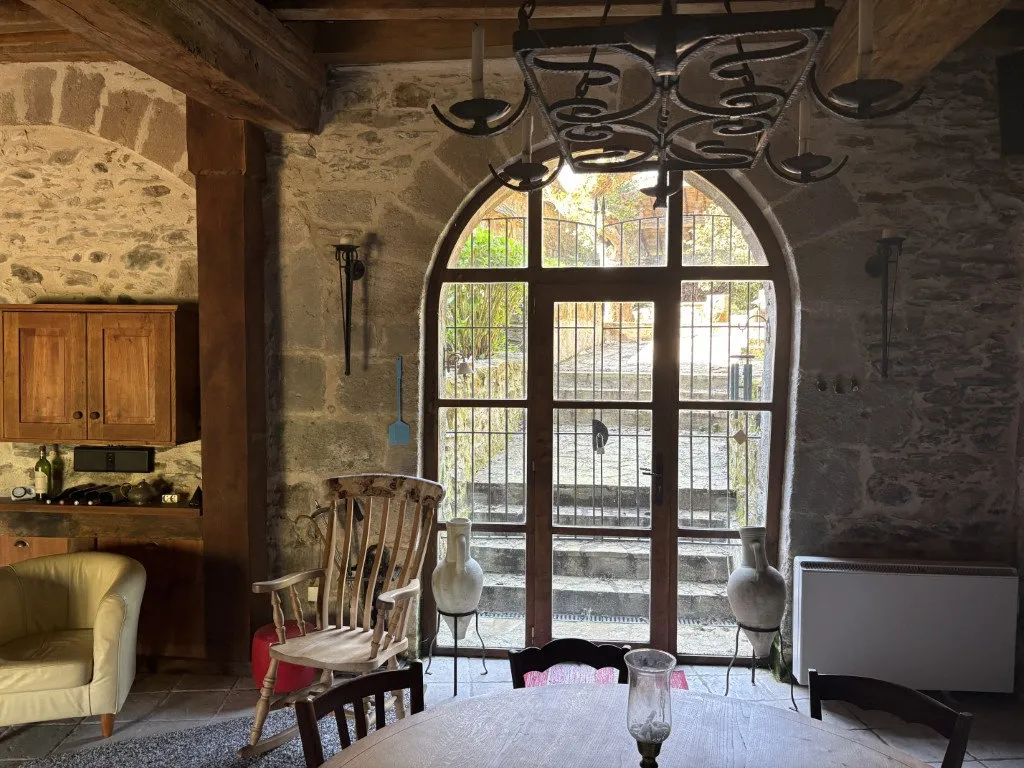 Söögituba - Renovated Stone House with Pool near Objat
