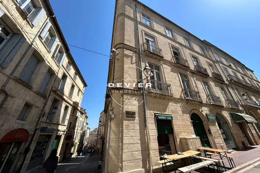 Välivaade - Charming Townhouse in Montpellier's Historic Centre