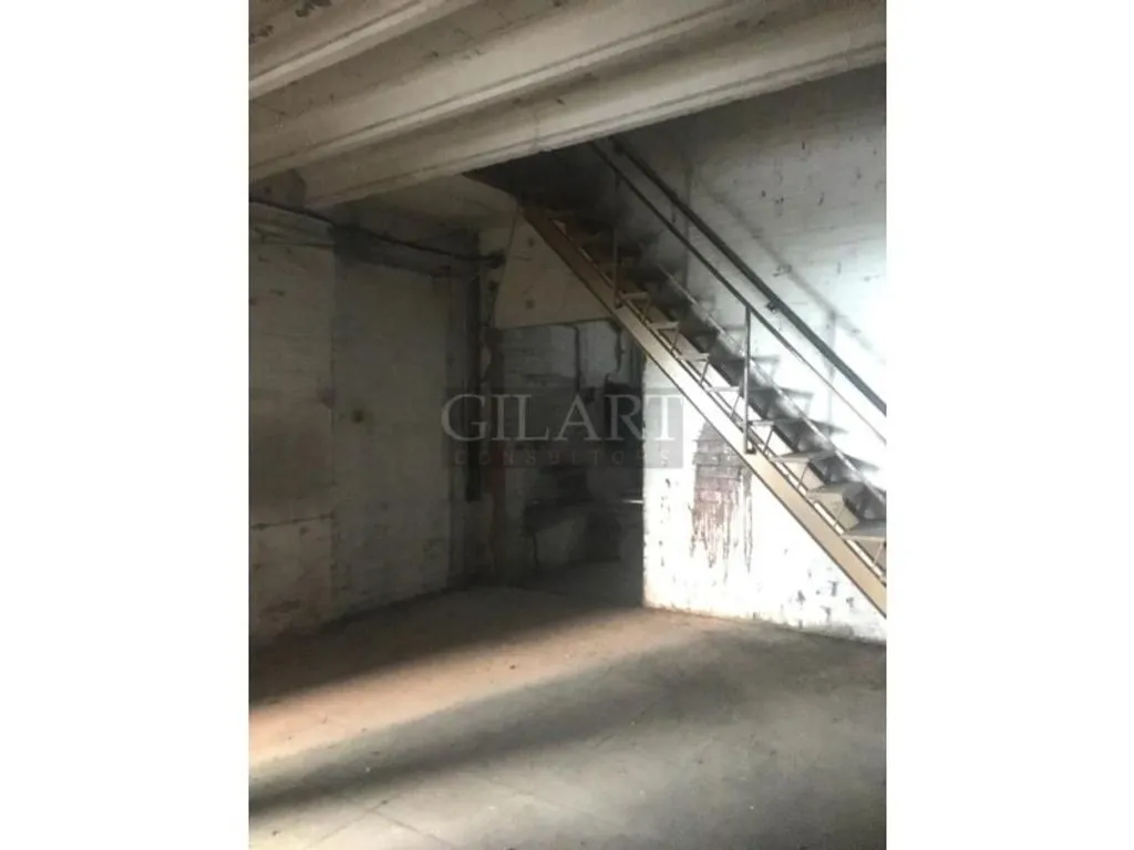 Toad - Apartment Complex with Expansion Potential in Lleida