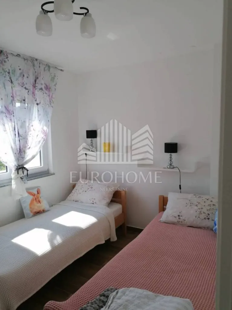 Chambres - Two-Bedroom Apartment with Sea View in Pašman