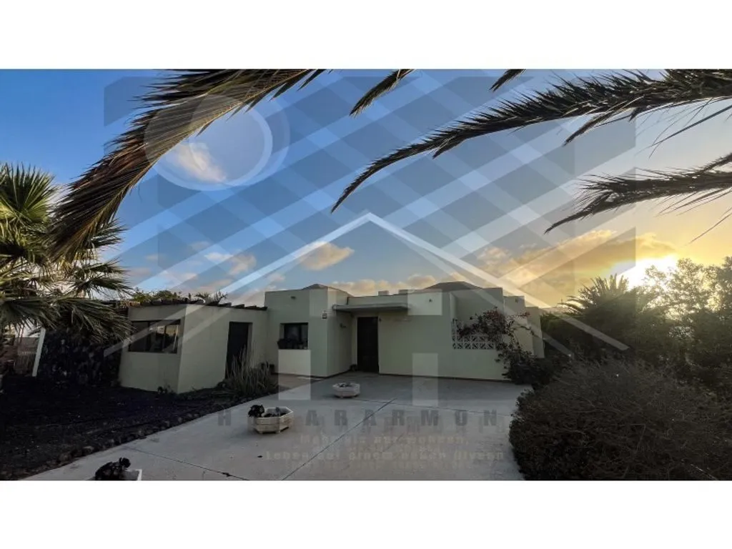 Välivaade - Luxury Villa with Dual Pools in Lajares
