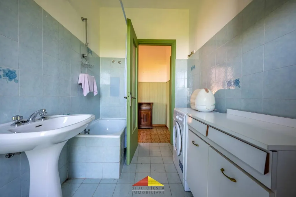Vannitoad - Rustic Property with Mountain View in Venasca