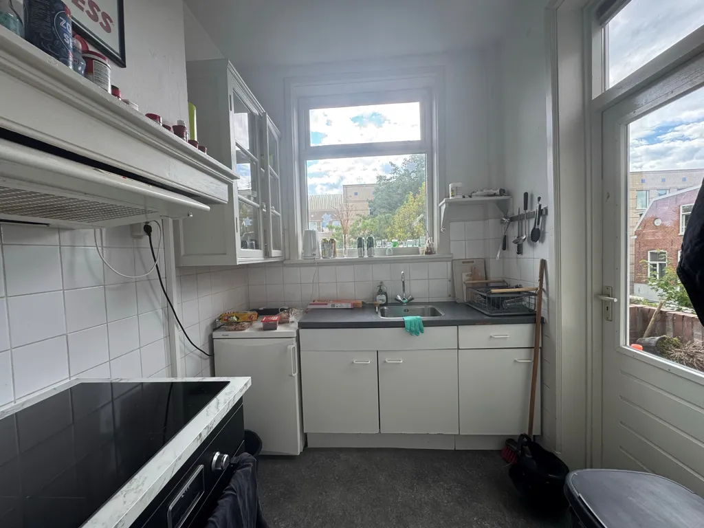 Cucina - Student Room with Balcony in Groningen