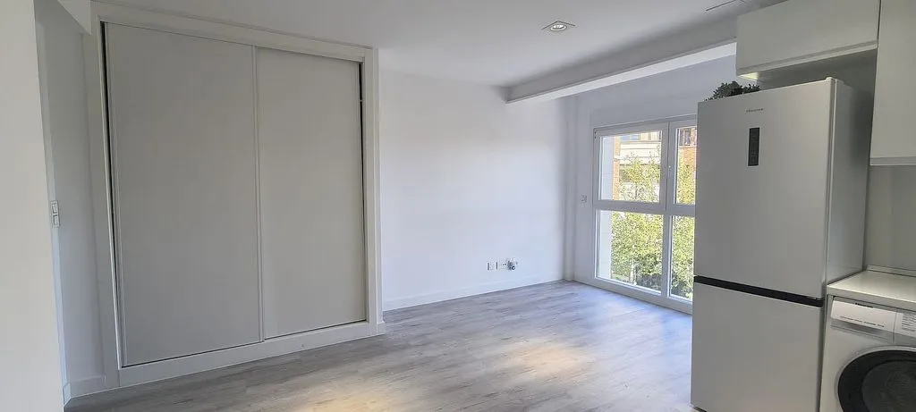 Utility Room - Studio with Air Conditioning in Majadahonda Centre
