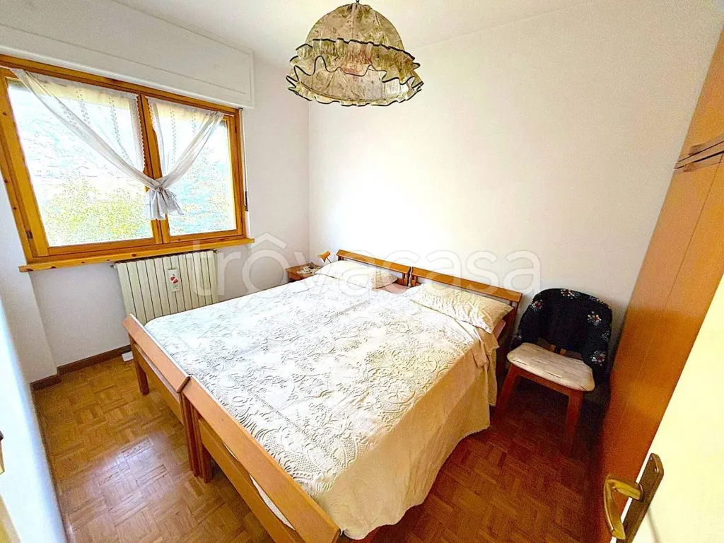 Magamistoad - Three-bedroom Apartment with Balcony in Oulx