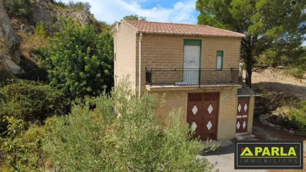 Välivaade - Villa with 9,500m² Land in Canicattì