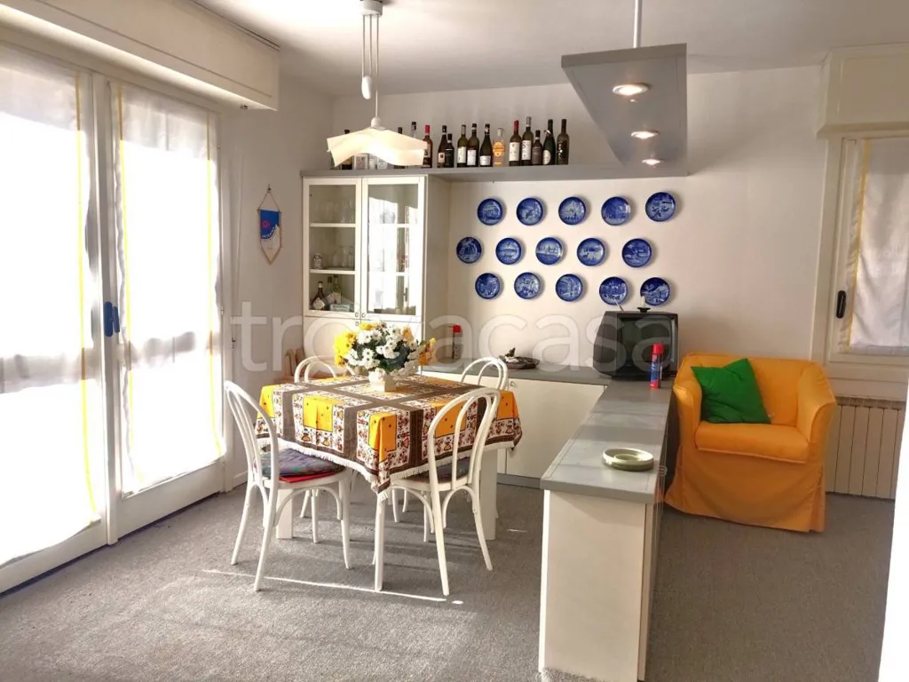 Söögituba - Spacious Studio with Balcony in Frabosa Sottana