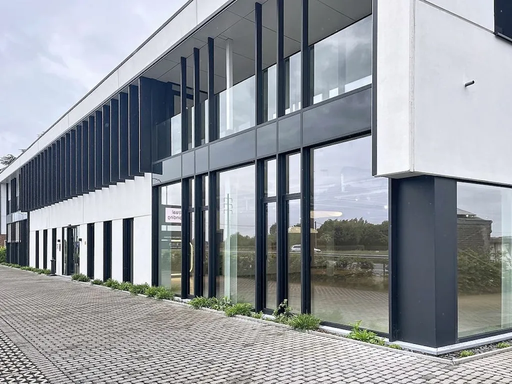 Esterno - New Office with High-End Finish in Oudenaarde