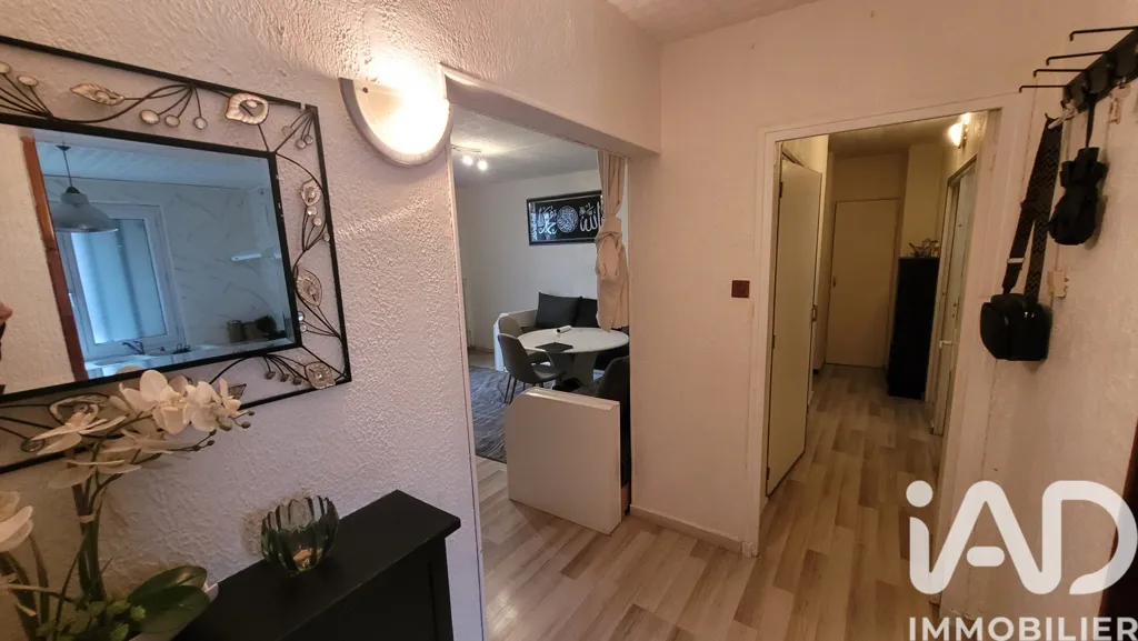 Ingresso - 4-Piece Apartment with Intercom in Le Pontet