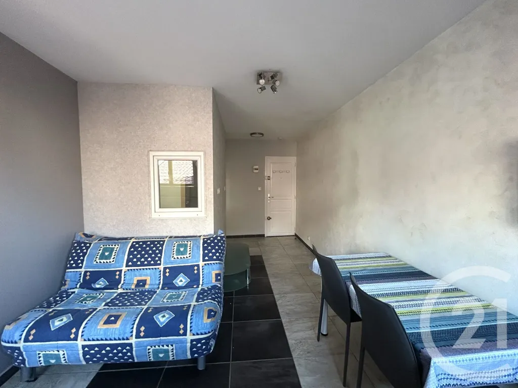 Soggiorno - Studio with Balcony in Grenoble