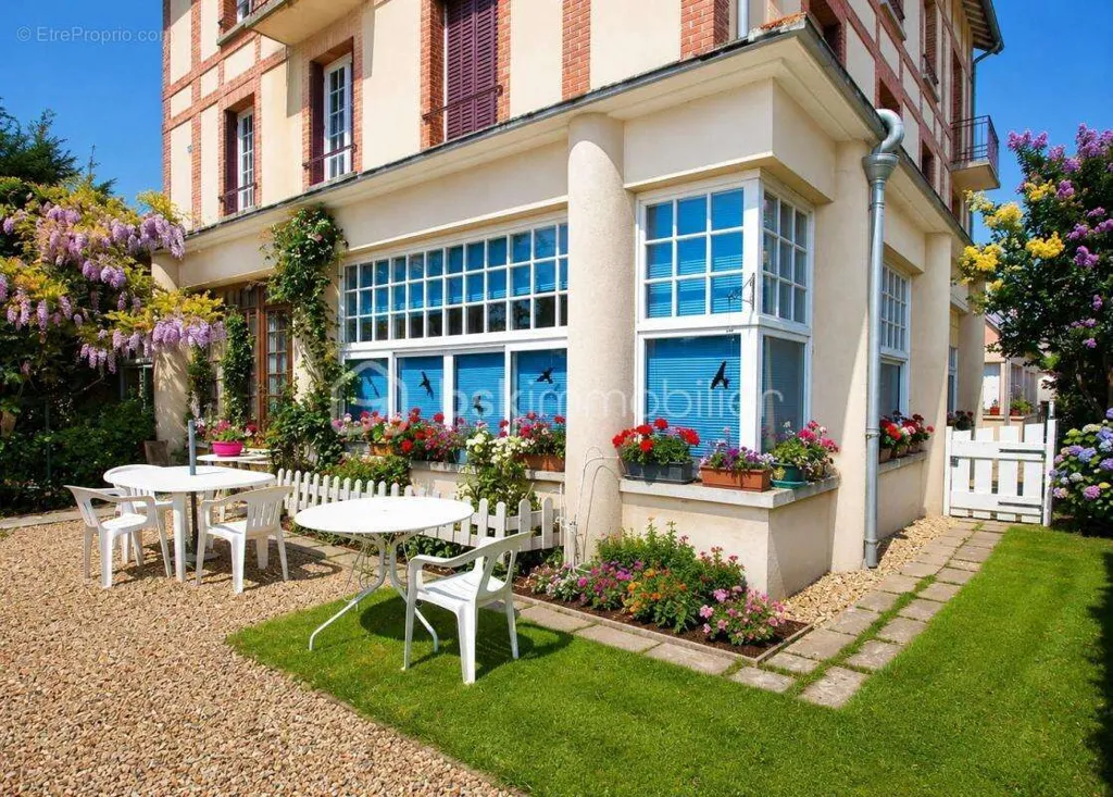 Terrasse - Appartement de jardin au rez-de-chaussée à Maintenon