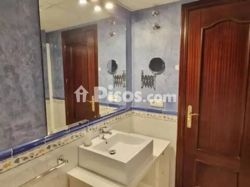 Bathrooms - Spacious Duplex with Terrace in Huerta de La Reina