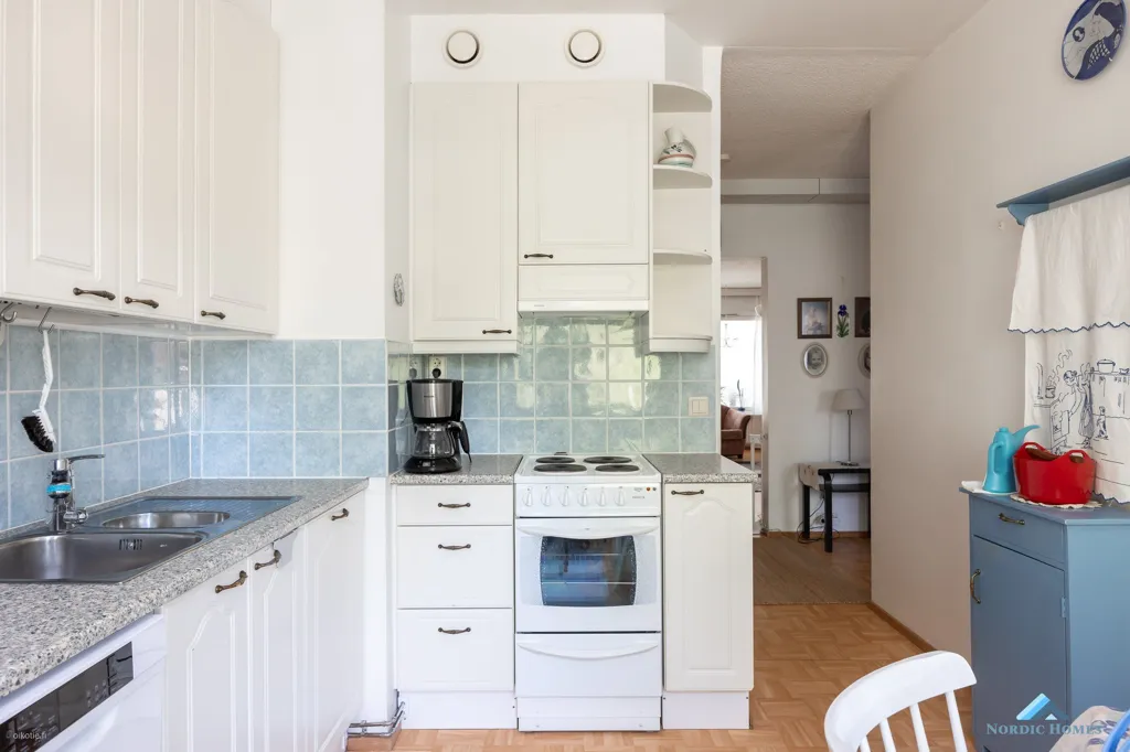 Köök - Modernised Apartment with Balcony in Toijala