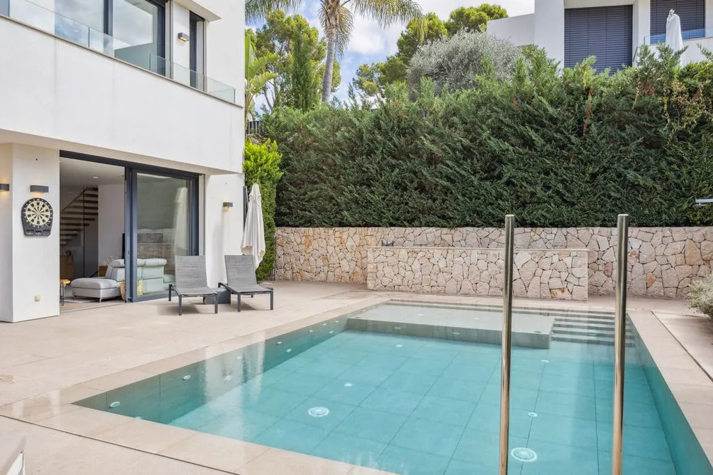 Bassein - Luxury Villa with Infinity Pool in Son Vida