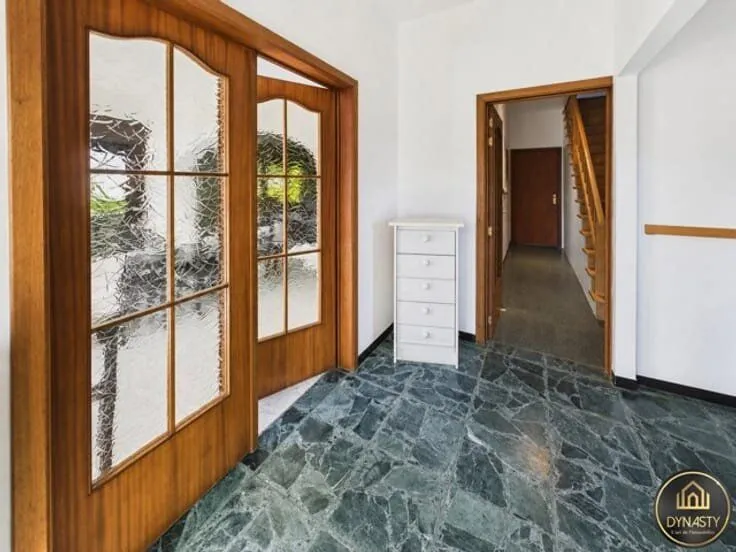 Maison 6 chambres à Libramont