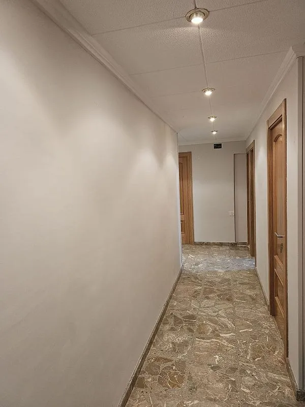 Esik - Spacious Flat with Terrace in Bonavista
