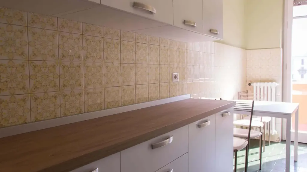 Cuisine - Modern Studio with Balcony in Milan