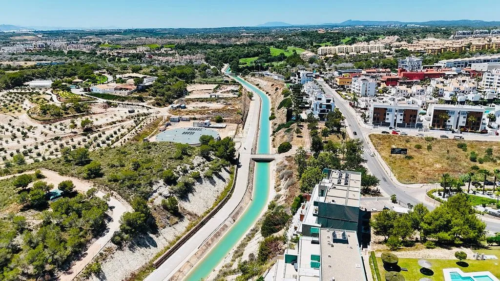 Vista aerea - 2-Bedroom Apartment with Pool in Orihuela Costa
