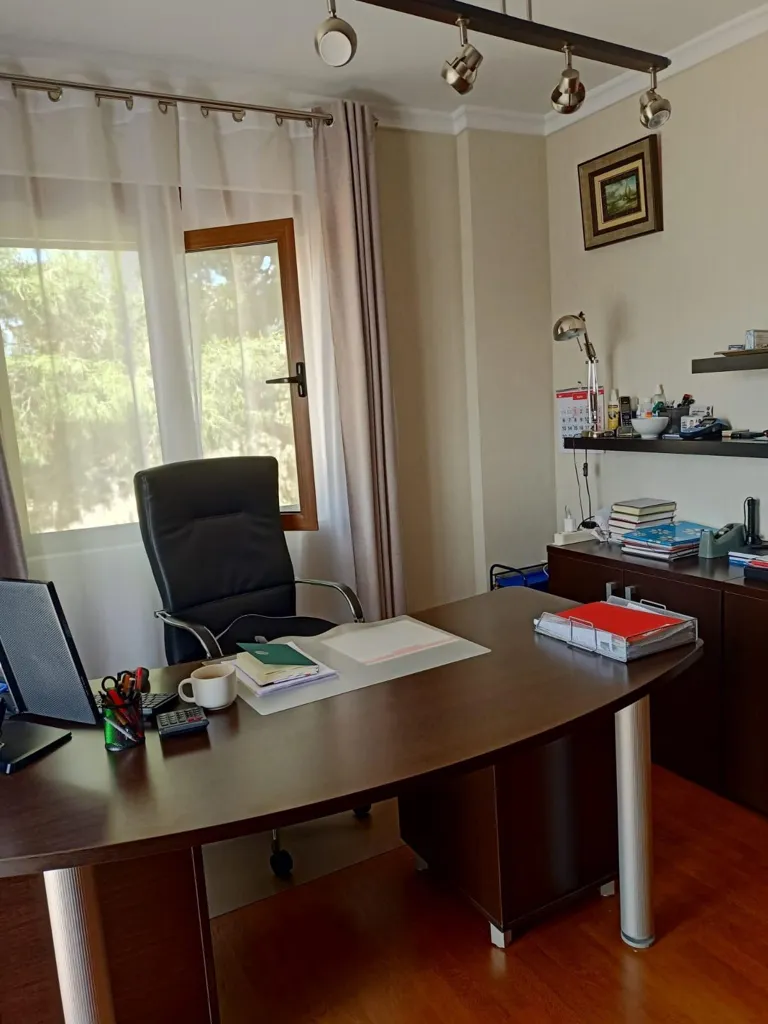 Bureau - Luxury Villa with Pool in Ciudad Quesada