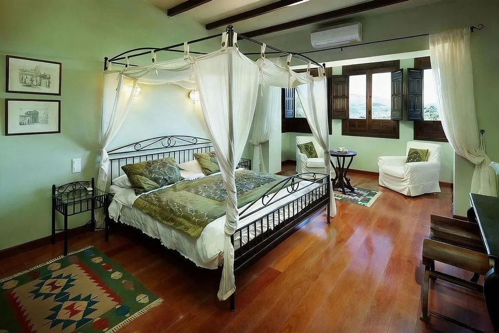 Bedrooms - Andalusian Cortijo with Pool in Almogía