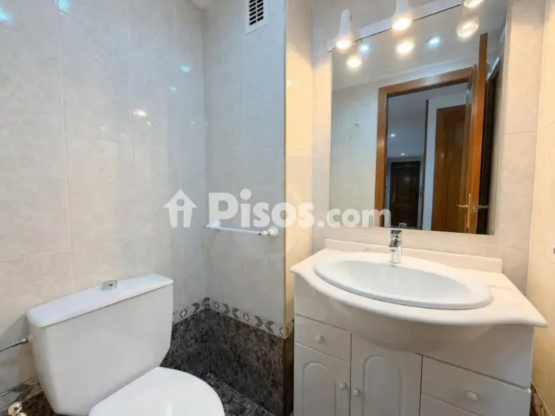Bagni - Apartment with Garden Views in Valencia Centre