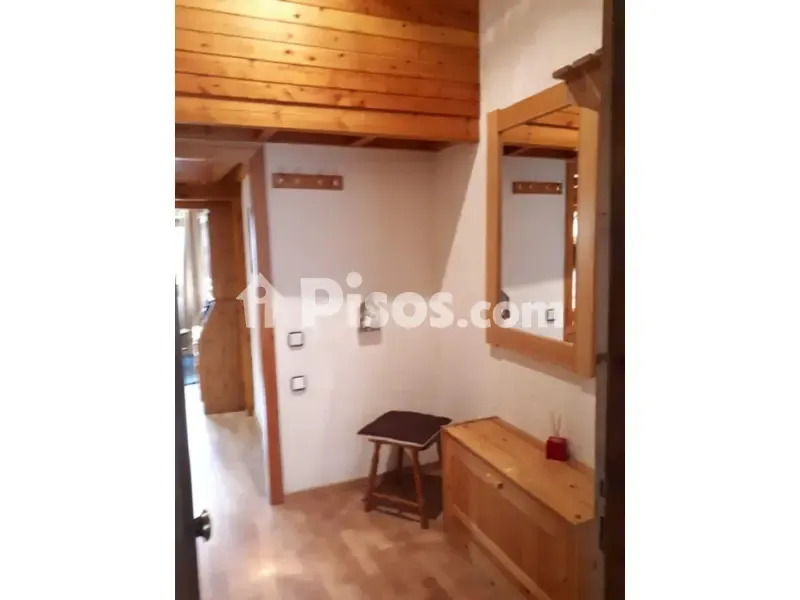 Entrée - Rustic Apartment with Mountain Views in El Tarter