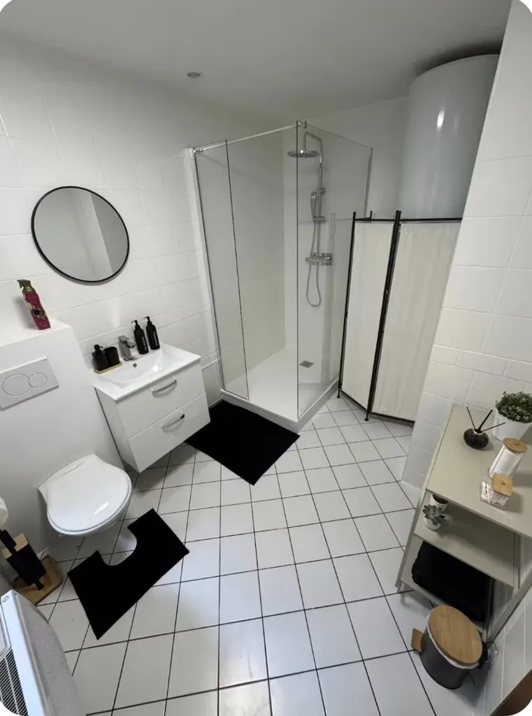 Salles de bain - Appartement Meublé pour Location Airbnb à Paris