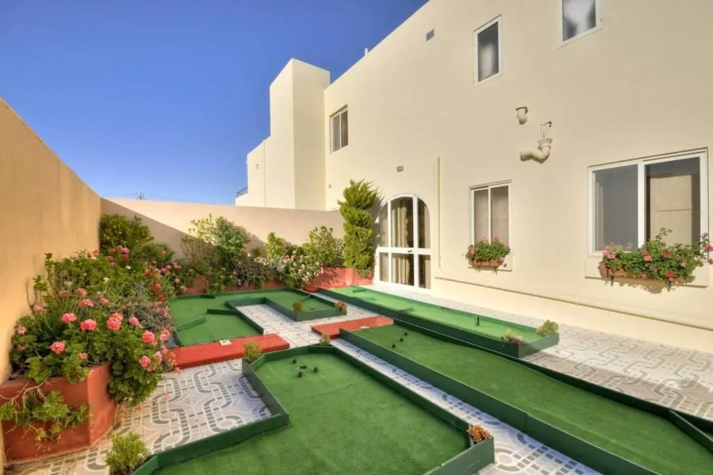 Garden - 4-bedroom house in Ibragg