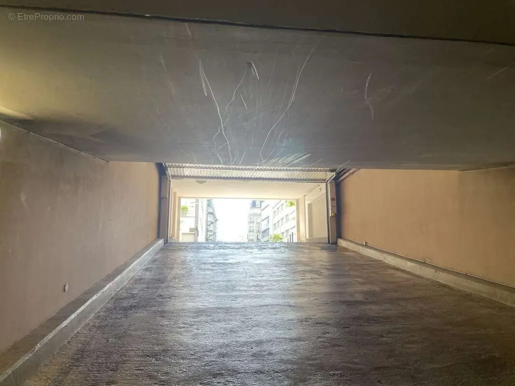 garage