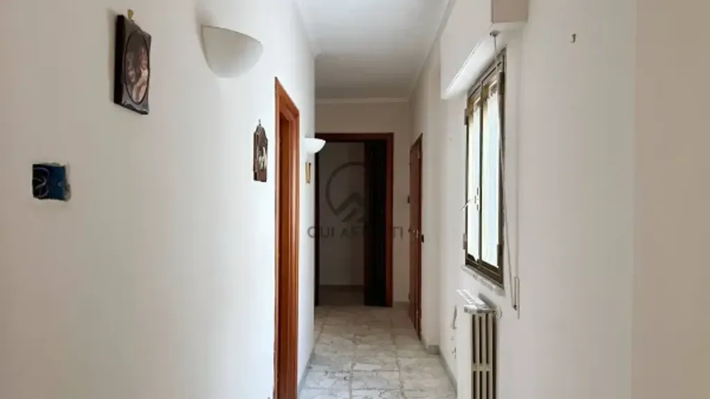 Entrée - 3-Bedroom Apartment with Terrace in Andria