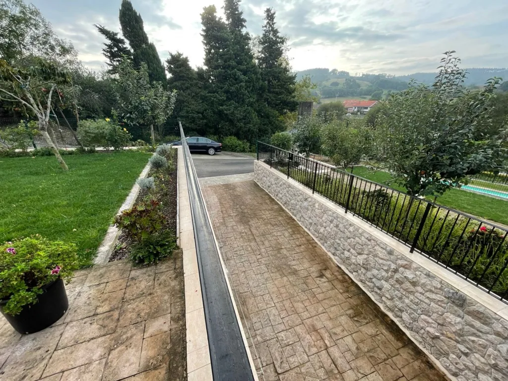 Garden - Chalet with Large Garden in Barcena de Cicero