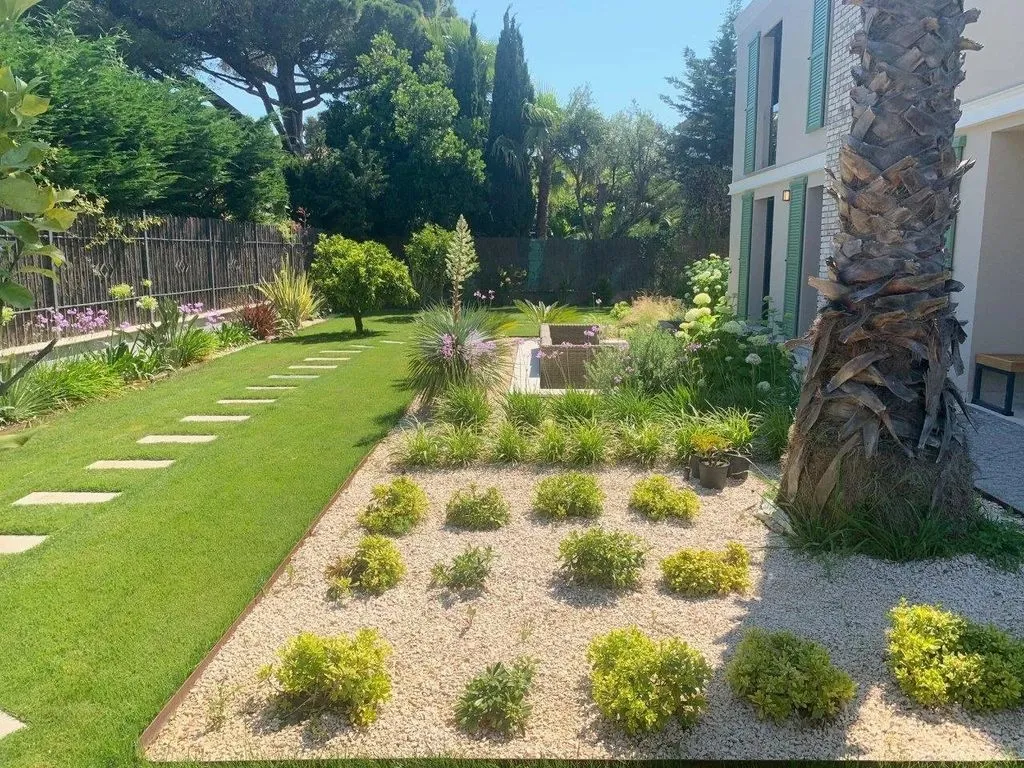 Aed - Luxury Villa with Pool on Cap d'Antibes