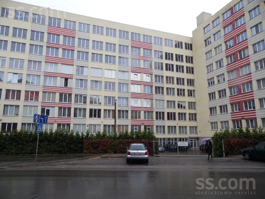 Välivaade - 3-Bedroom Apartment with City View in Riga Centre