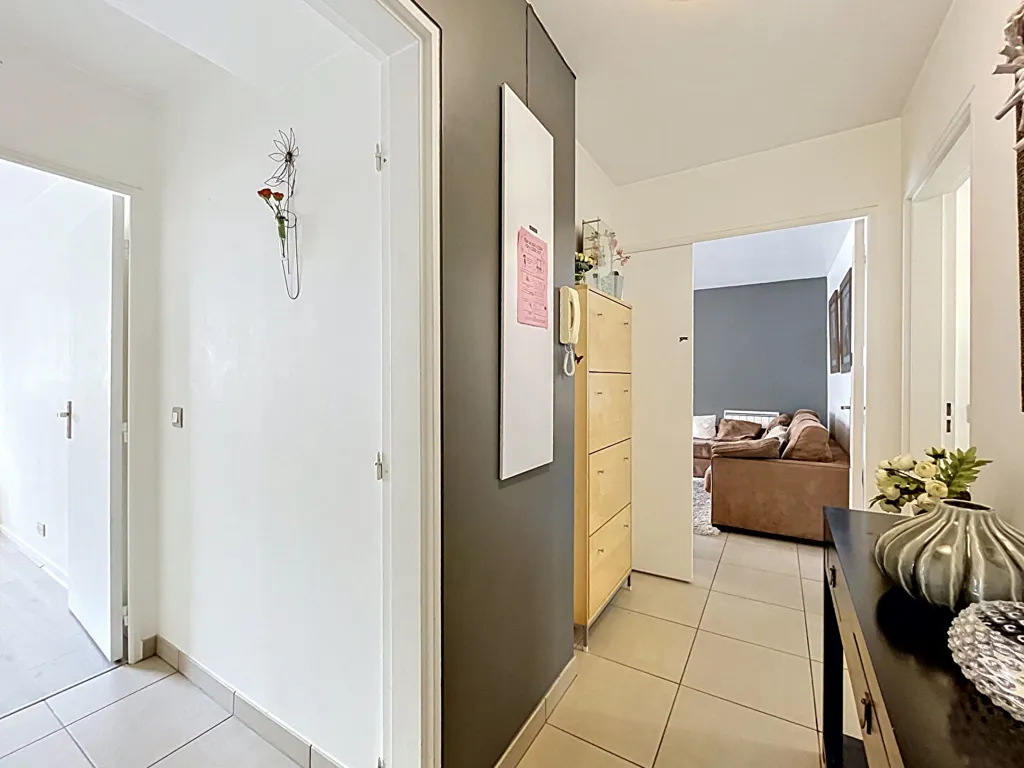Entrée - Appartement 4 Pièces avec Terrasse à Châtillon
