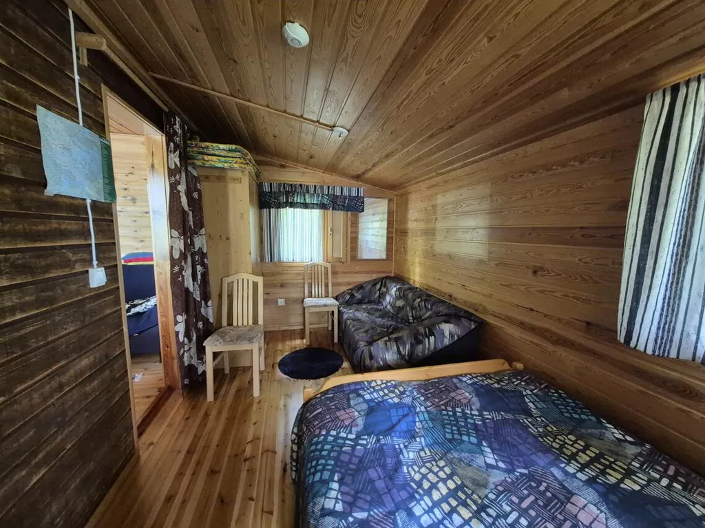 Chambres - Electrically Heated Cottage with Lake View in Sulkava
