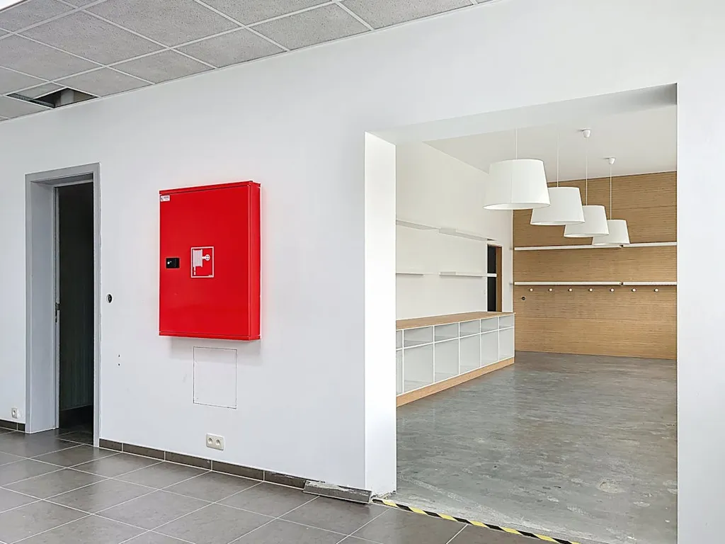 hallway_entrance
