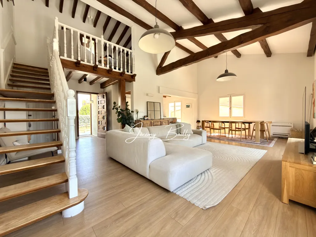 Elutuba - Renovated Character House with Pool in Saint-Estève