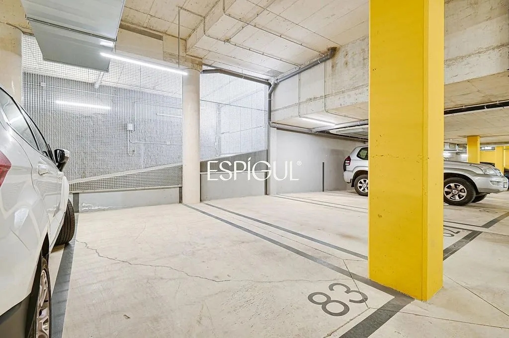 Garage - New Flat with Pool and Terrace in El Masnou