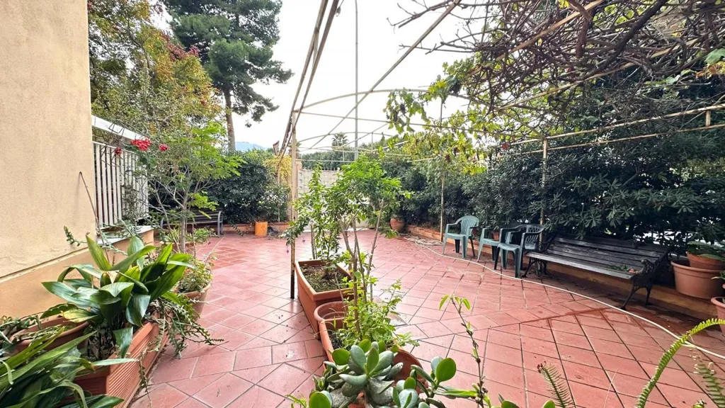 Terrasse - Spacious Apartment with Private Garden in Palermo