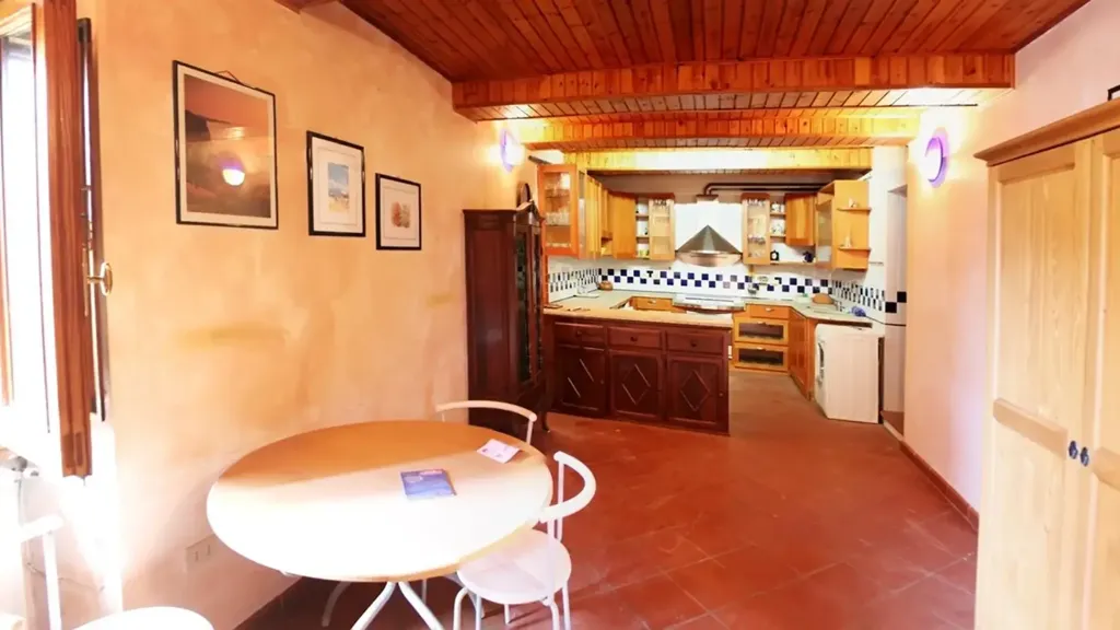 Salle à manger - Rustic-Styled Apartment with Terrace in Reggello