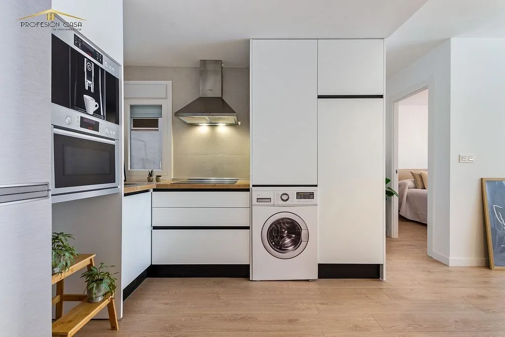 Kitchen - T2 Apartment with Balcony in Parque Ayala