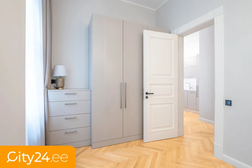 Entrée - Renovated 2-Bedroom Flat in Quiet Centre