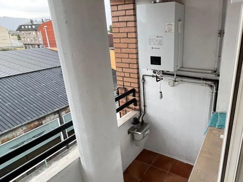 Balcon - Apartment with Balcony in Fuentes Nuevas, León