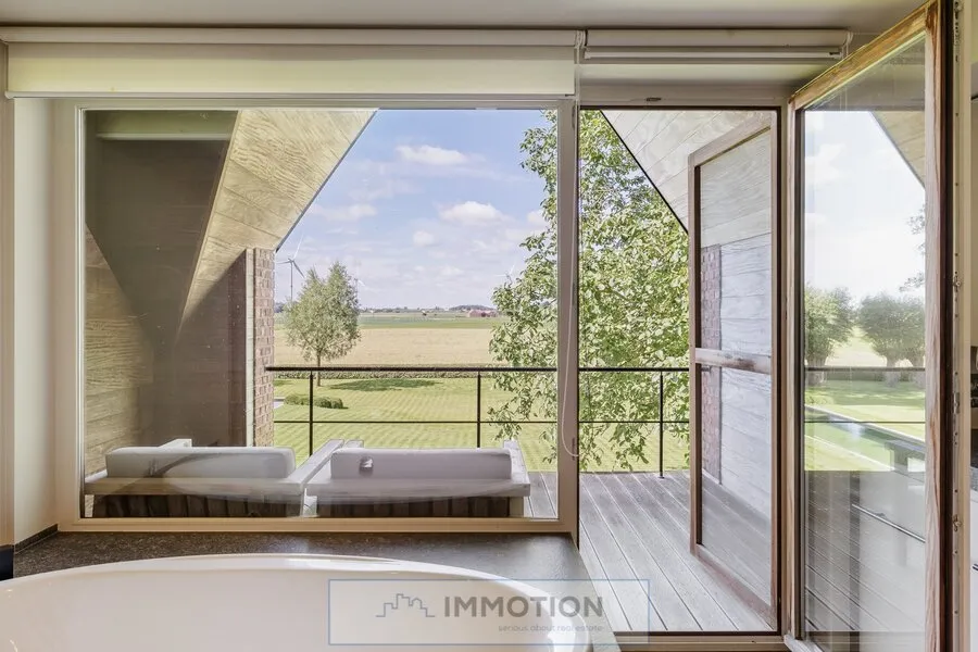 Balcon - Ferme Rénovée sur Domaine de 7.200 m²